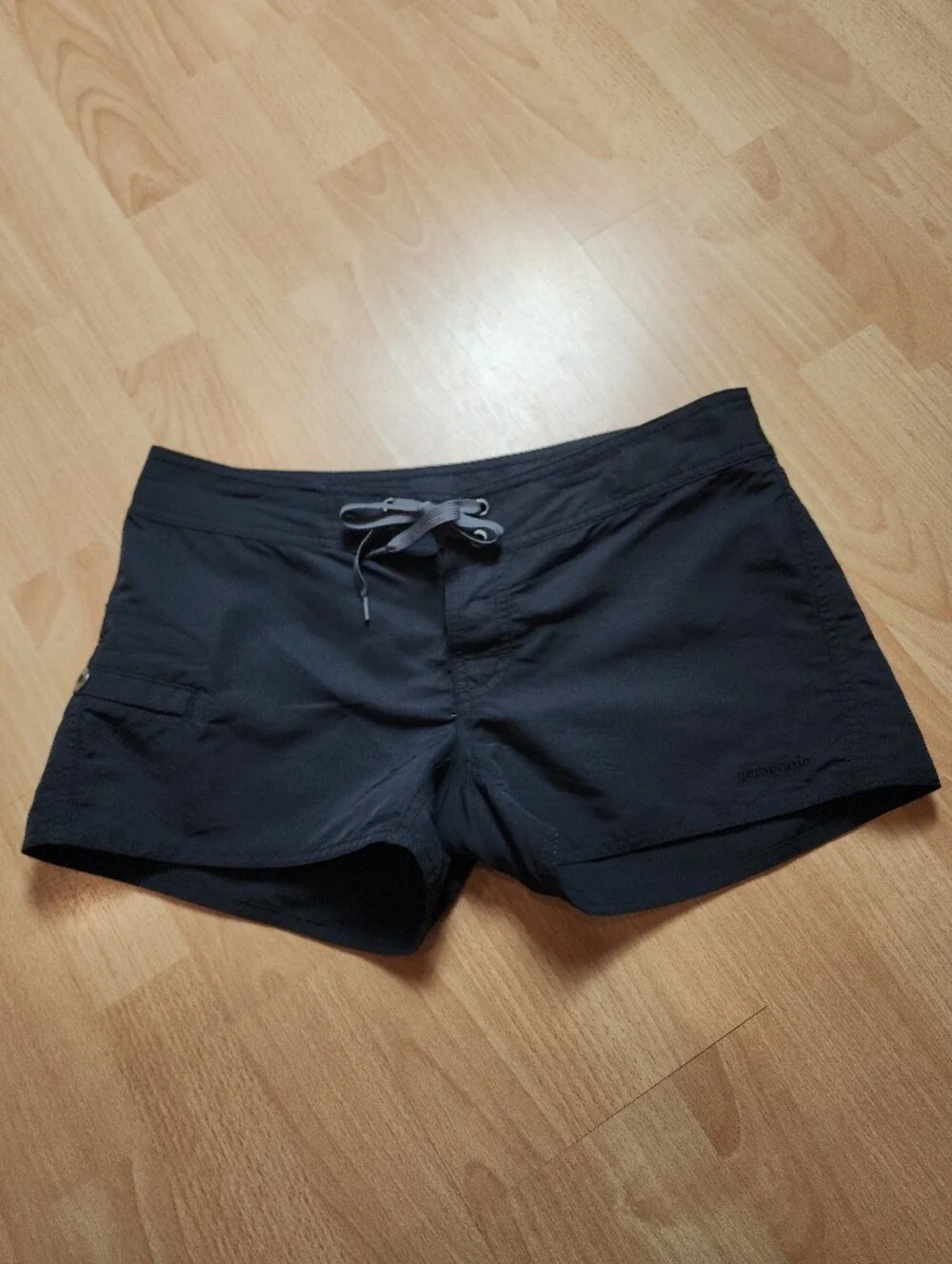 Patagonia Wavefarer Black Board Shorts 2.5
